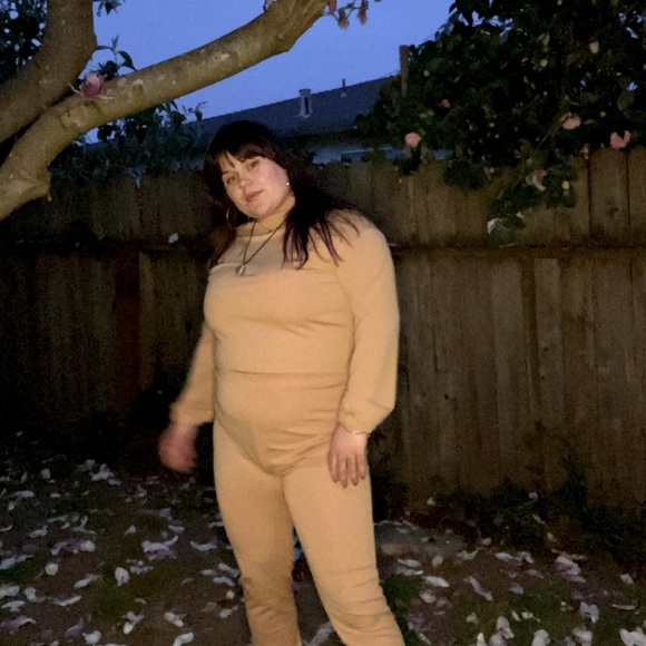 Matching set - Picture 9 of 13